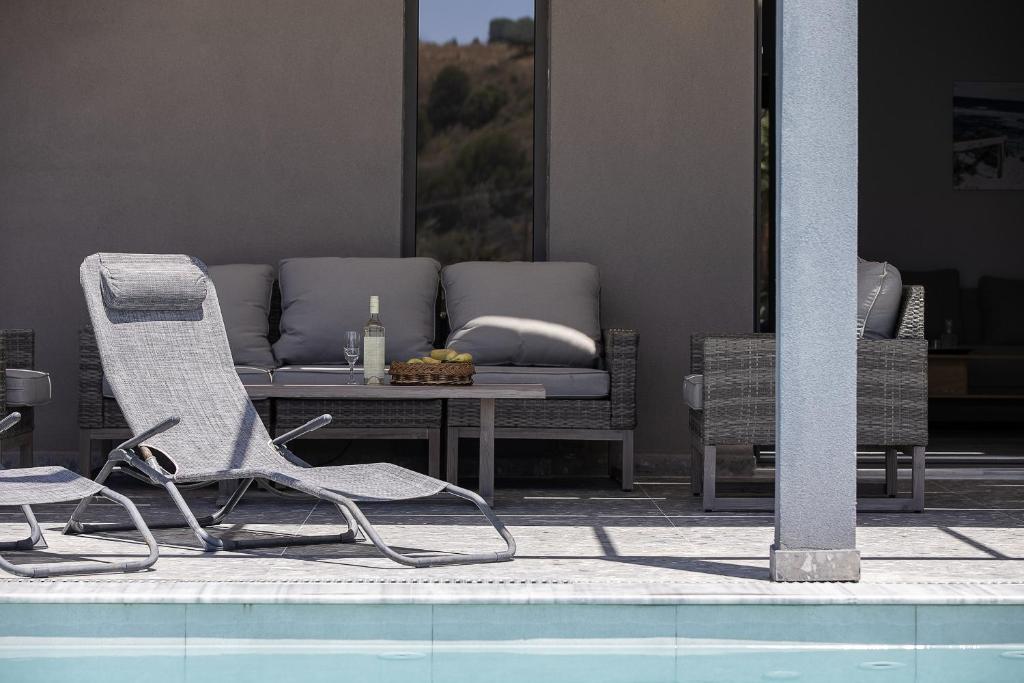 Πισίνα στο ή κοντά στο Villa You - With Private Pool