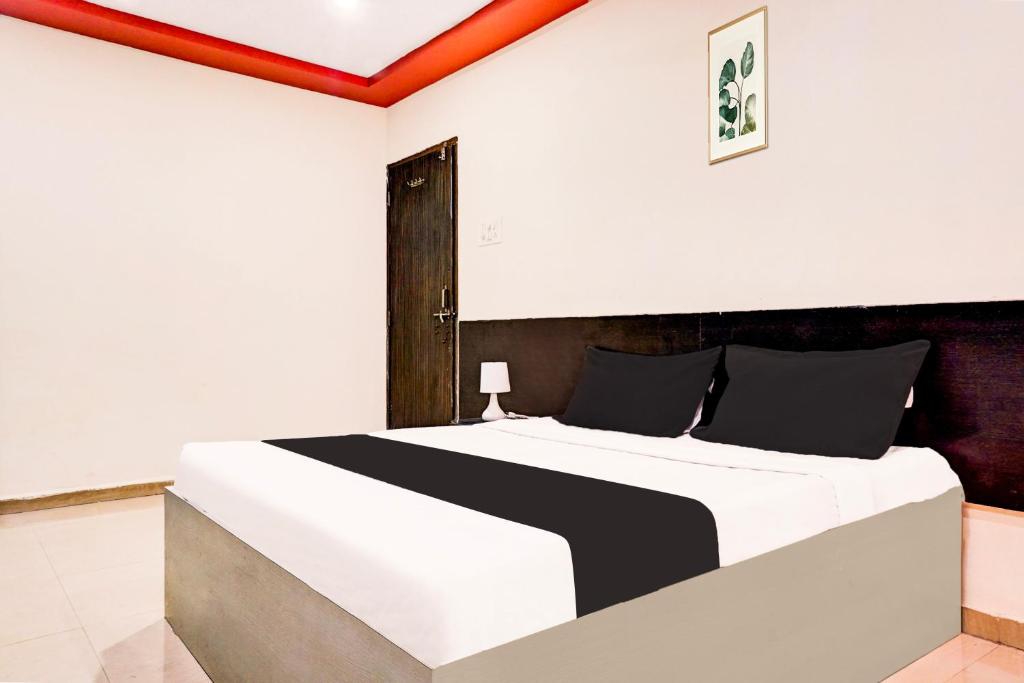Imagen de la galería de Hotel O Royal Lodge, en Pune