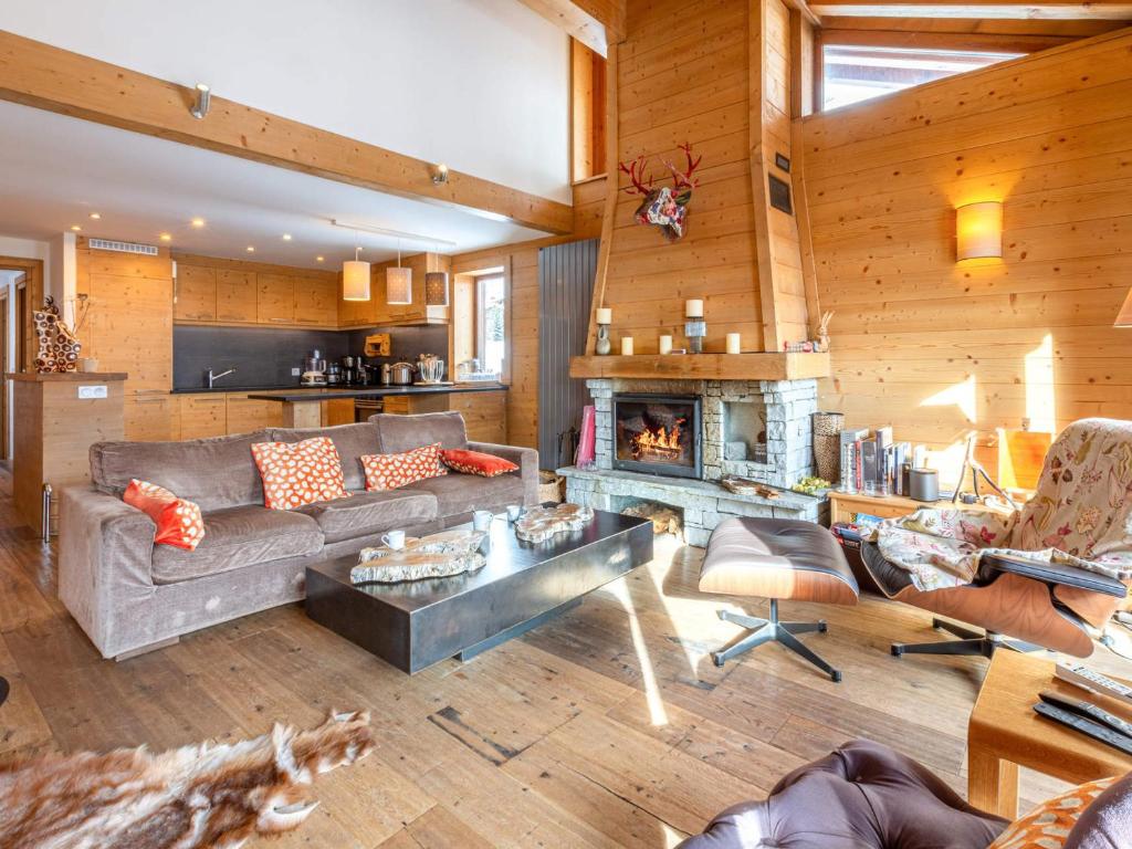 Appartement lumineux et spacieux à Val-d'Isère avec cheminée et prestations de luxe