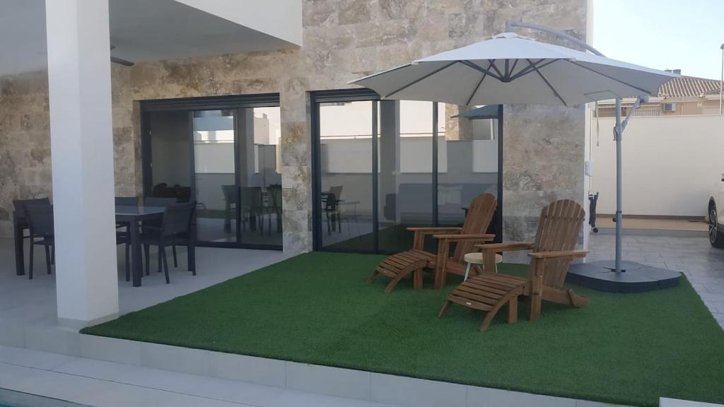 Αίθριο ή υπαίθριος χώρος στο Villa Monanterra