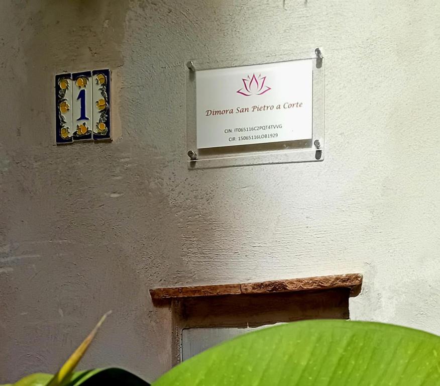 Certifikát, hodnocení, plakát nebo jiný dokument vystavený v ubytování Dimora San Pietro a Corte