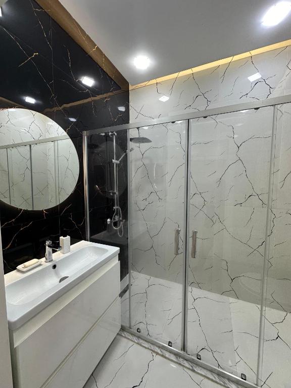 لابی و فضای عمومی Baku Home Icherisheher Apartment - تصویر ۵