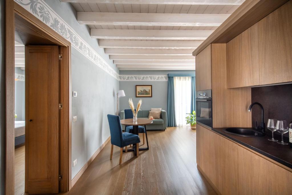 Palazzo De Gregorio - Apartments - 17