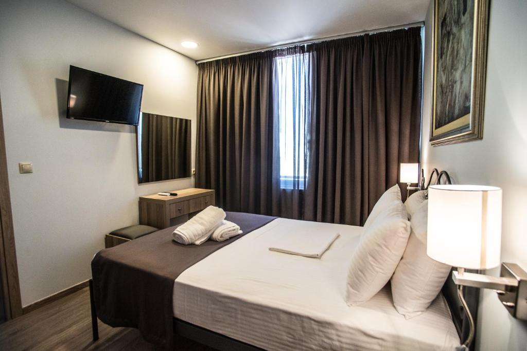 Argo Hotel Piraeus - Resim 44