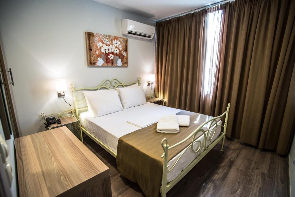 Argo Hotel Piraeus - Resim 42