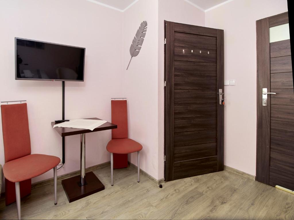 CLIFF House - Economy Triple Room