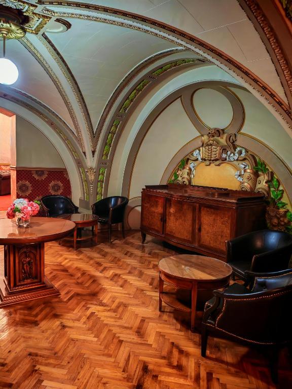 Noblesse Palace Old Town by NF - Resim 17