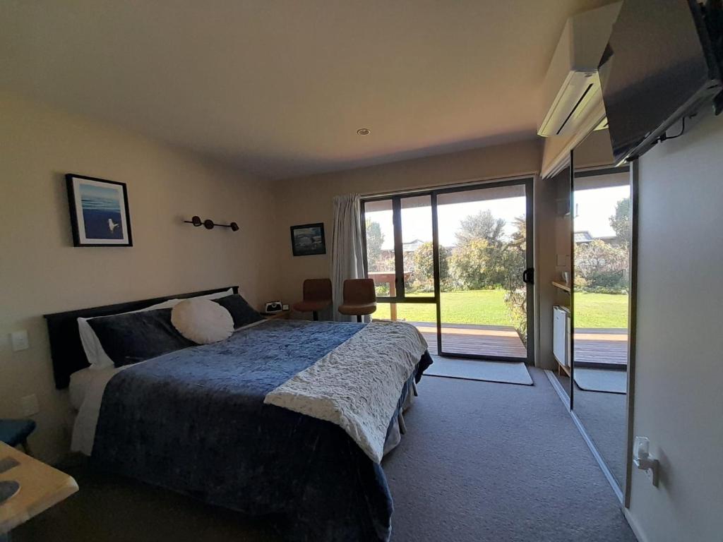 
Queen Room with Sea View
