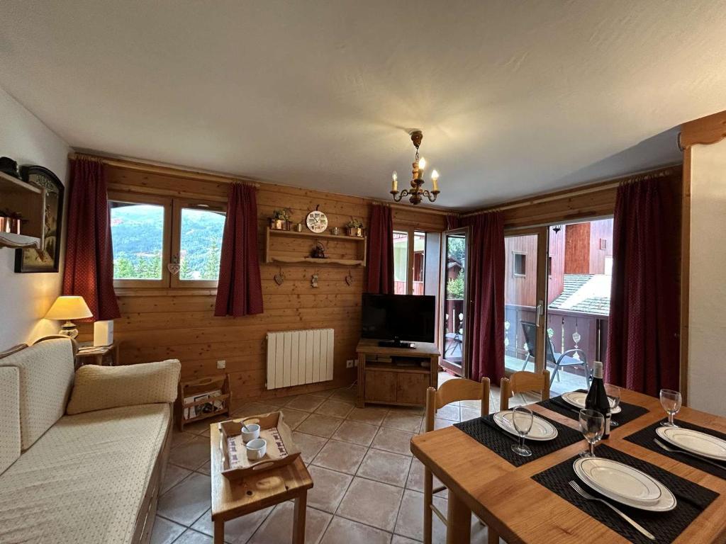 Appartement cosy 3 pièces, 2 chambres, Méribel Village, proche commerces