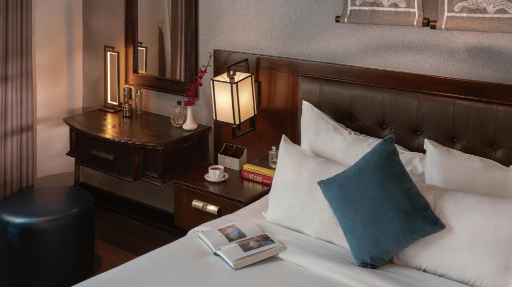 Deluxe Double Room (Daily free Minibar & (1) time Afternoon Tea)