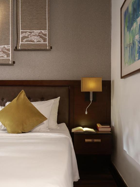 Superior Twin Room No Window (Daily free Minibar & (1) time Afternoon Tea)