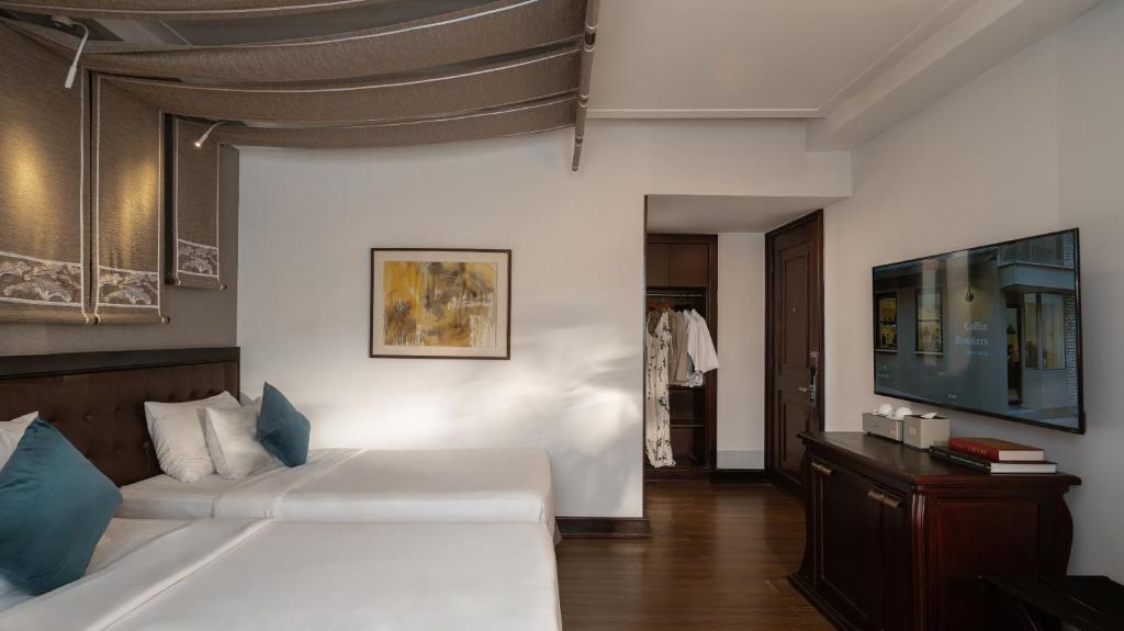Deluxe Twin Room (Daily free Minibar & (1) time Afternoon Tea)
