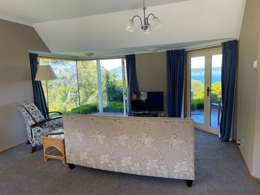 Breathtaking views of Lake Taupo - Resim 20