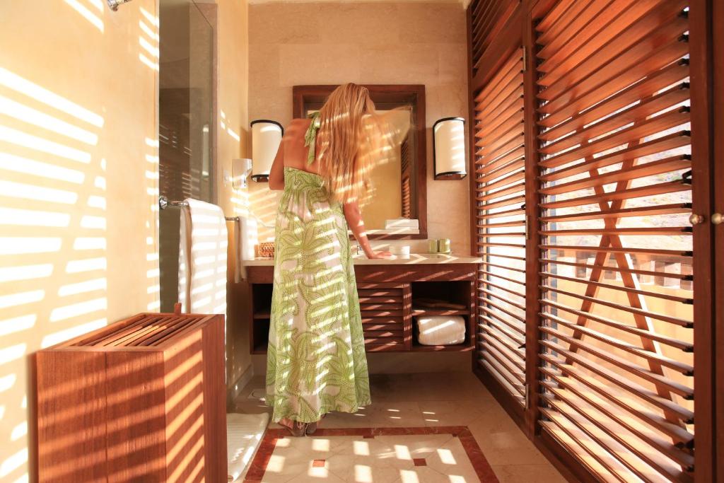 Ma'in Hot Springs - Deluxe King Room