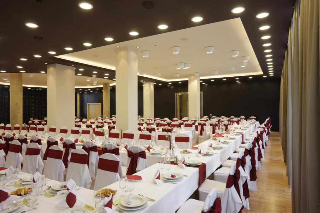 Restaurace v ubytování Hotel Laterum