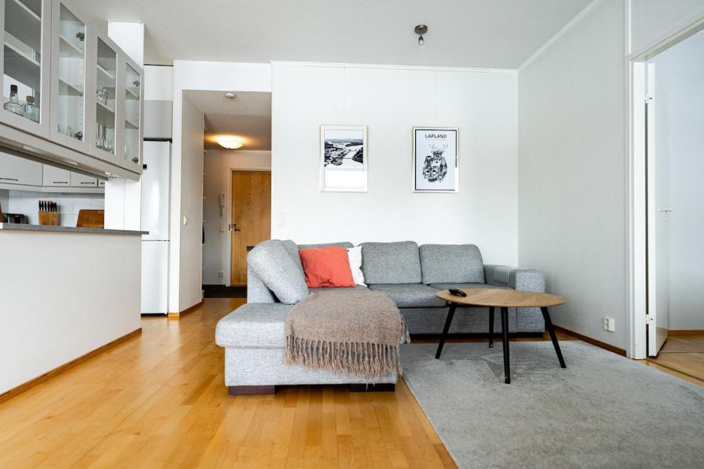 Χώρος καθιστικού στο Jätkänkynttilä flat with private sauna