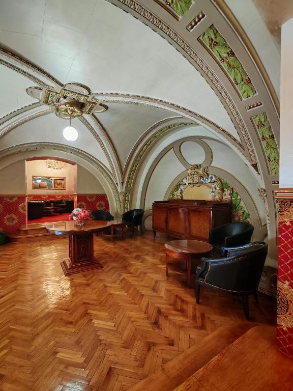 Noblesse Palace Old Town by NF - Resim 30