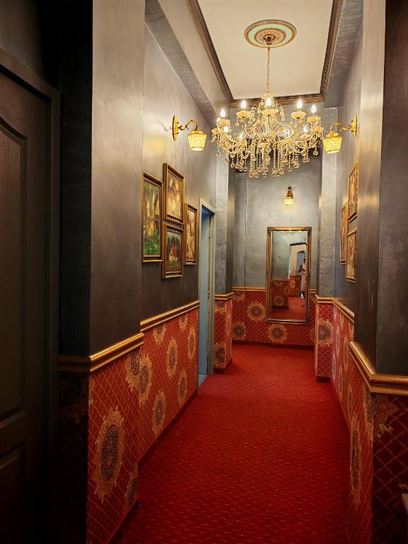 Noblesse Palace Old Town by NF - Resim 25