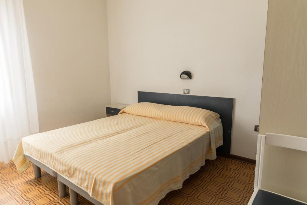 Hotel Sabrina - Two-Bedroom Standard Apartment