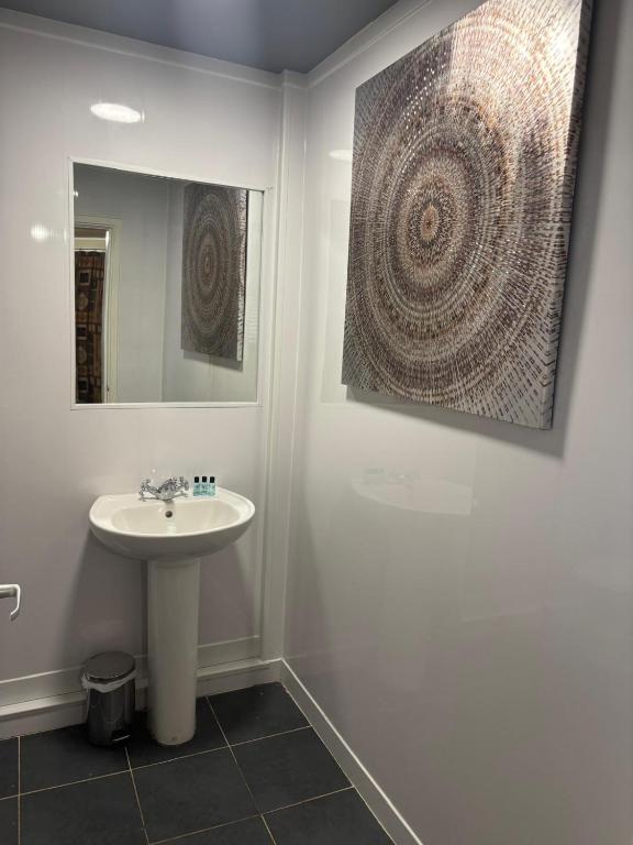 The Tudor House Hotel - Resim 28