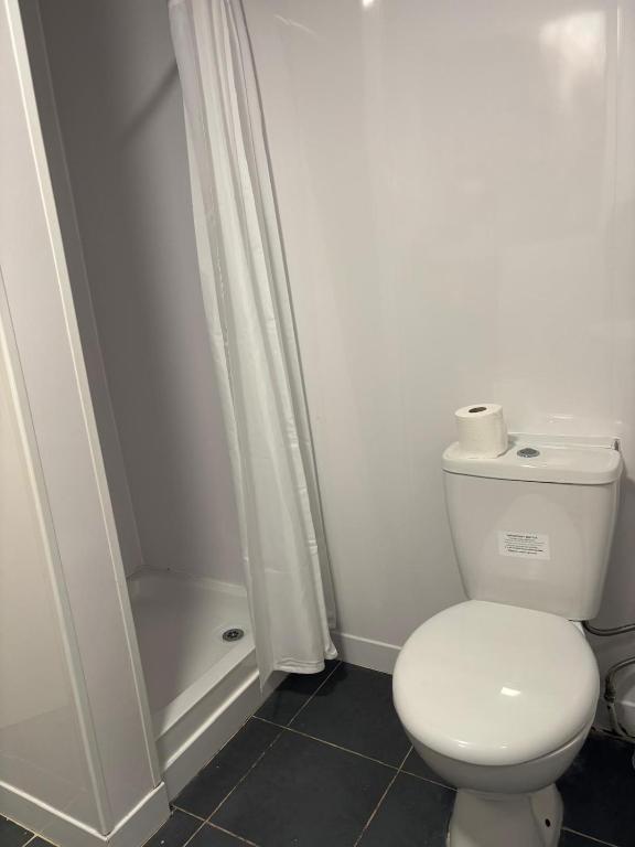 The Tudor House Hotel - Resim 31