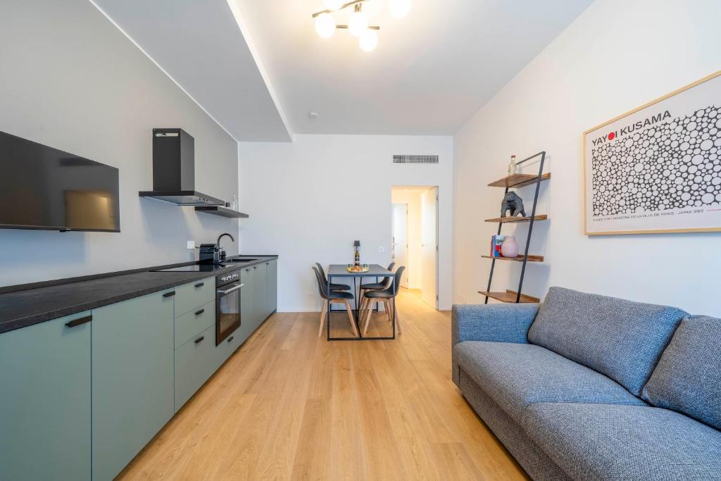 Casa Gorilla Sempione, Milan Apartment