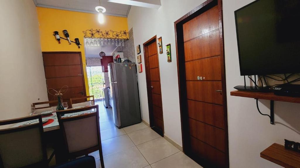 TV a/nebo společenská místnost v ubytování Cantinho do Pequeno Arthur