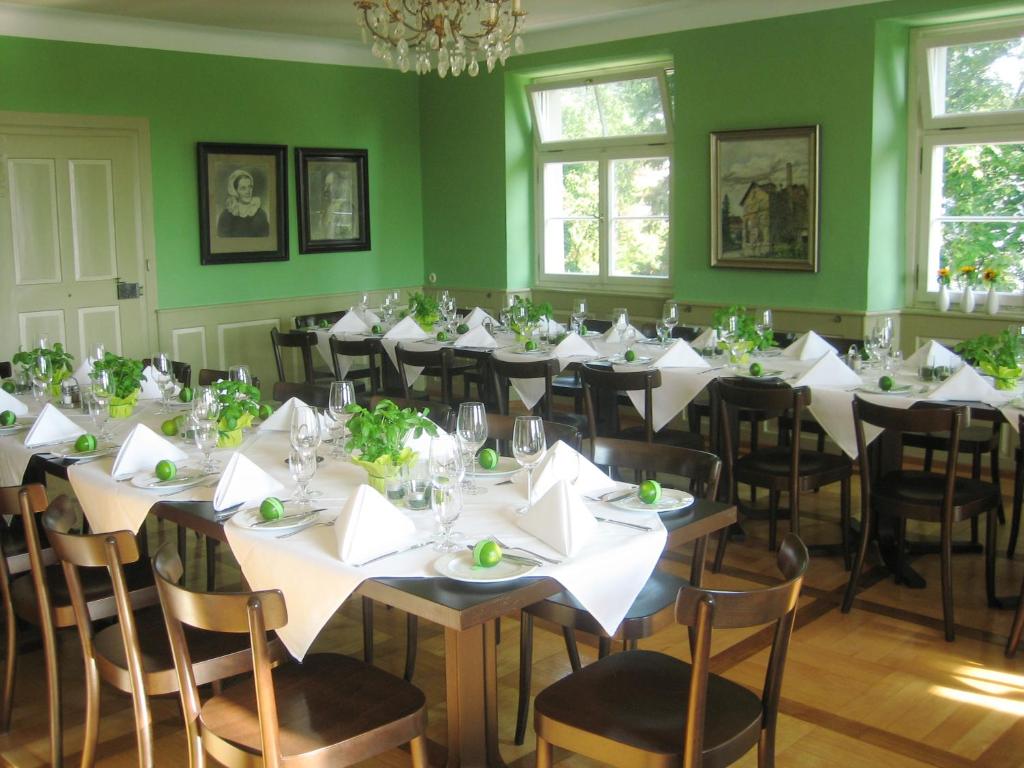 Restaurace v ubytování Brauereigasthof Reiner