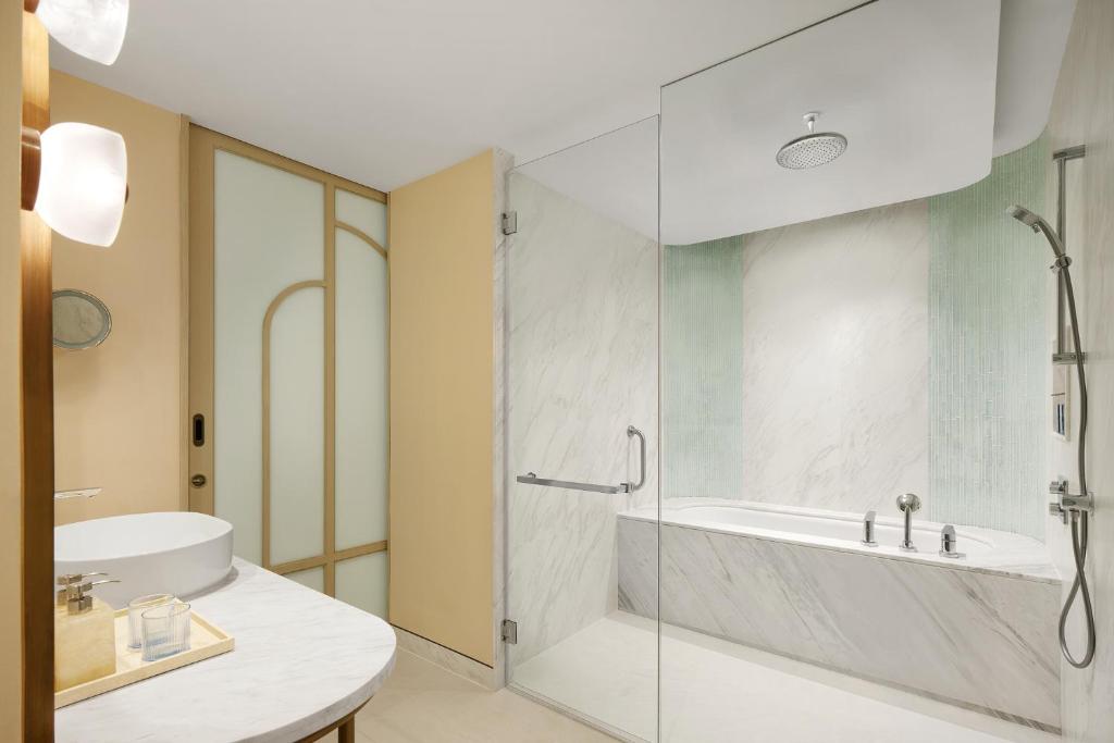 Veranda Resort Phuket, Autograph Collection - 16