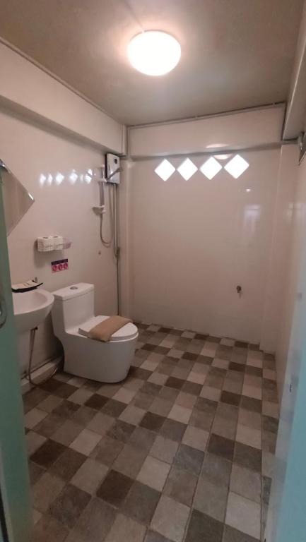 Areeya Phubeach Resort Coliving Coworking - Resim 9