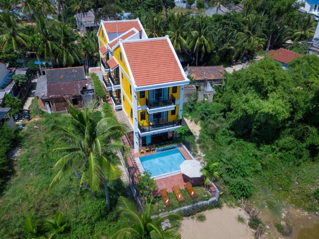 Bazén v ubytování Calm House 4 Hoi An nebo v jeho okolí