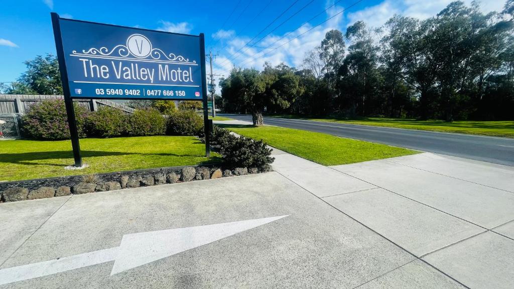 The Valley Motel - Housity