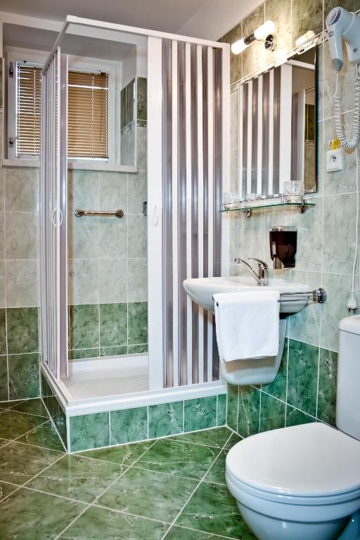 Koupelna v ubytování Hotel Palác Elektra