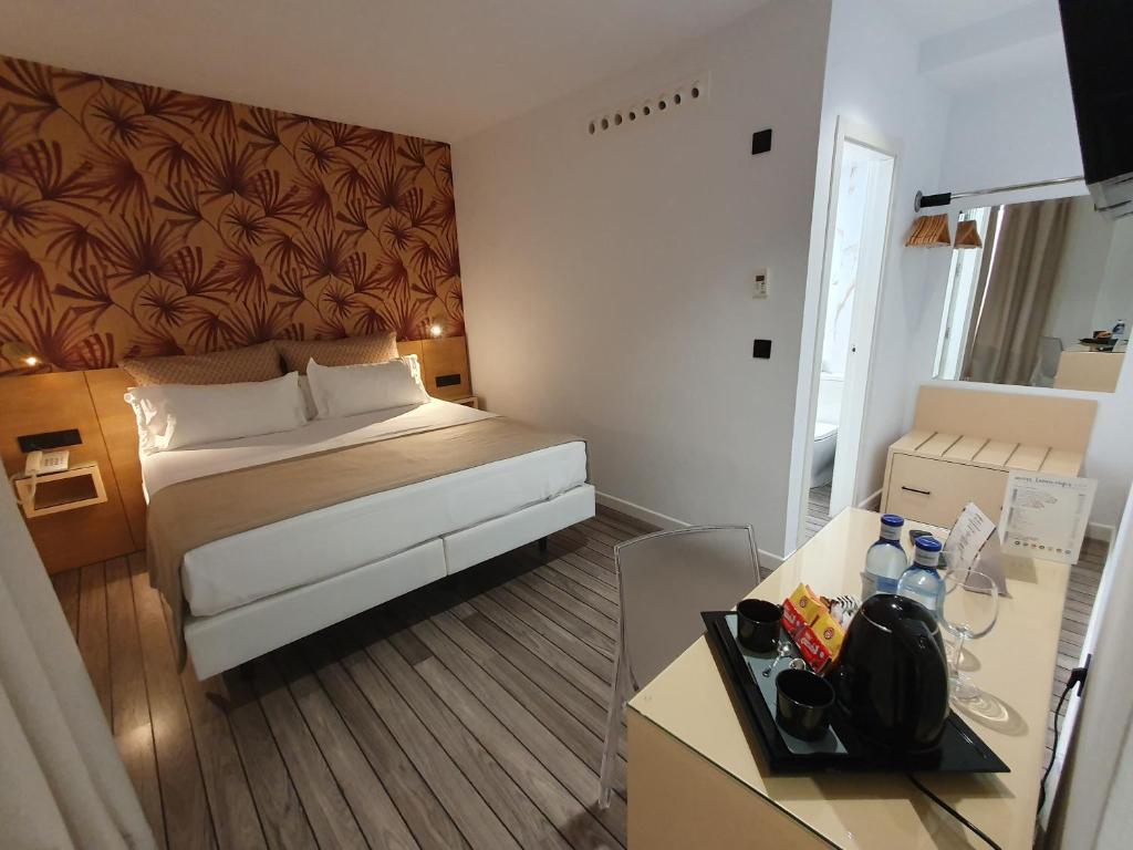 La Boutique Puerta Osario - Resim 21