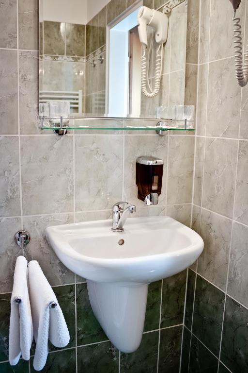Koupelna v ubytování Hotel Palác Elektra
