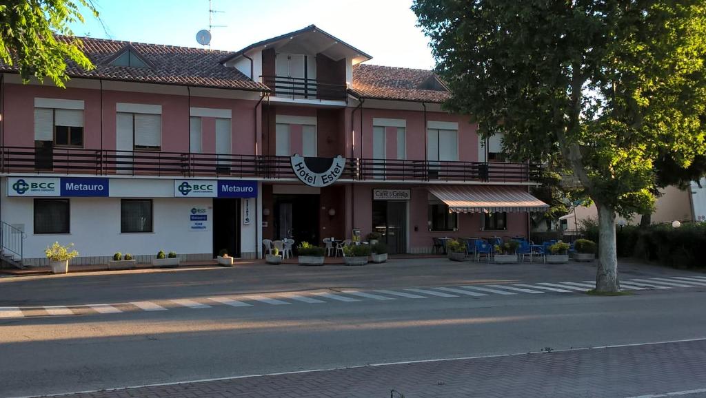Budova, kde se hotel nachází