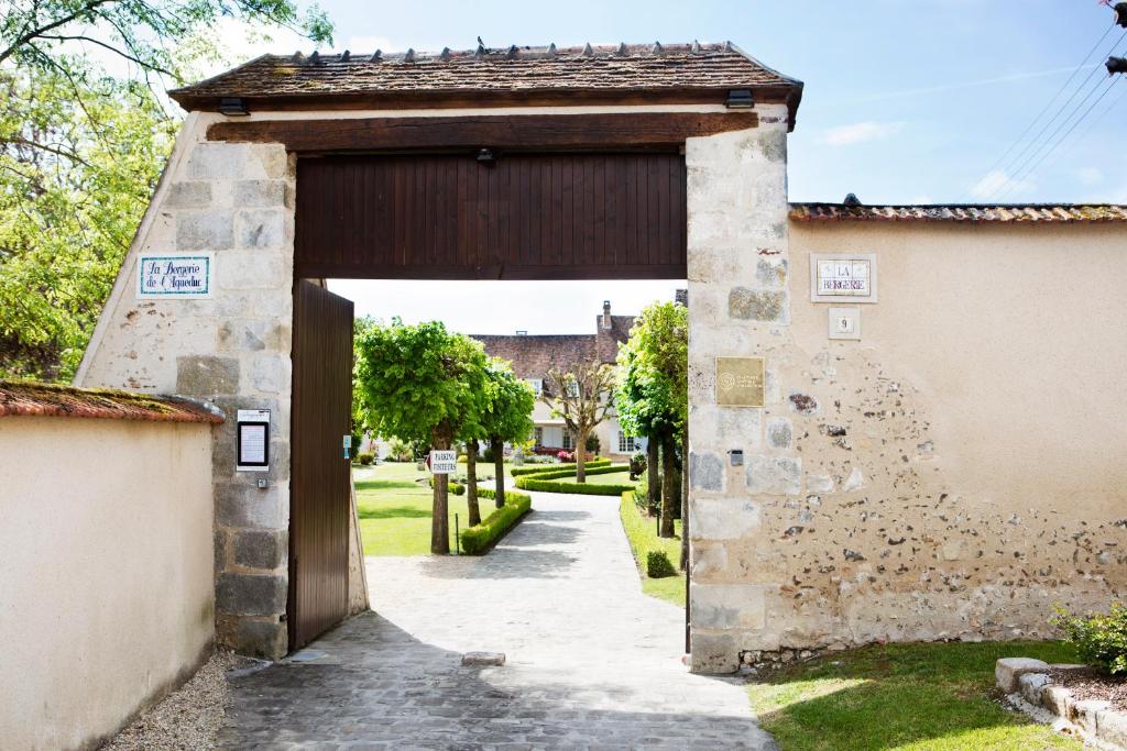 Gallery image of Chambres d'hôtes La Bergerie de l'Aqueduc in Houx