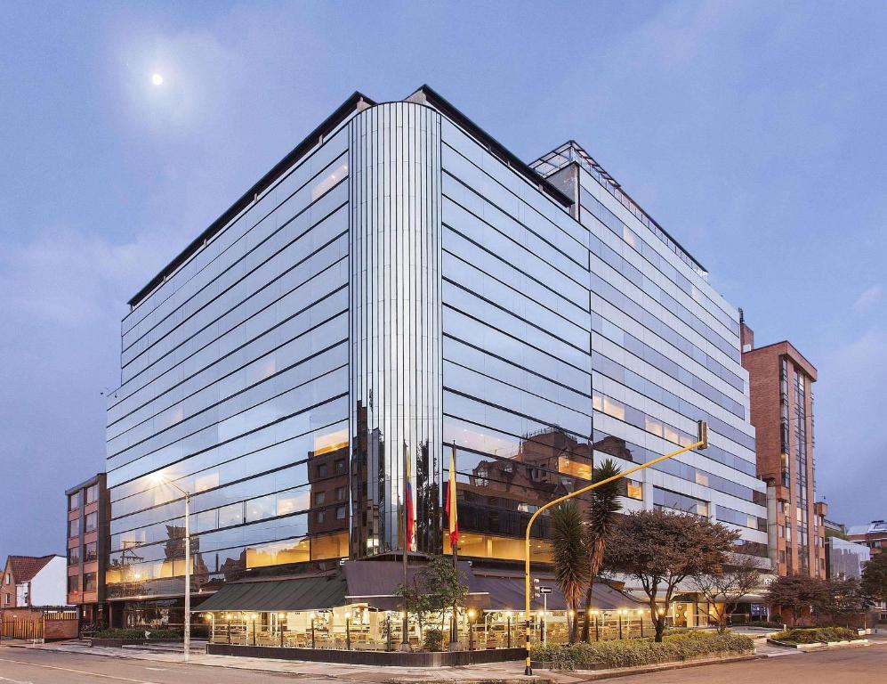 Travel Proud Radisson Bogota Metrotel - Housity