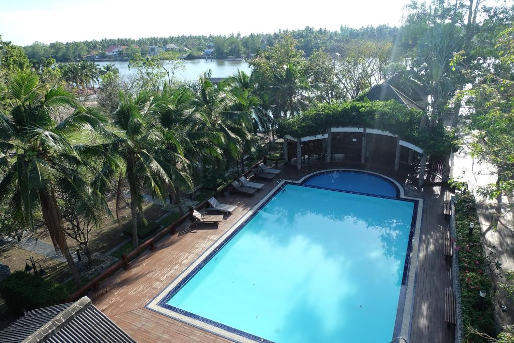 Bazén v ubytování Baan Tai Had Resort nebo v jeho okolí
