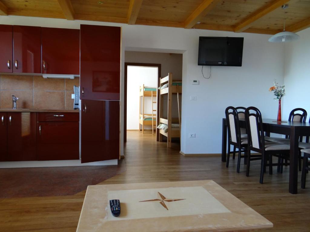 Apartments Trebušak - Apartment With Balcony
