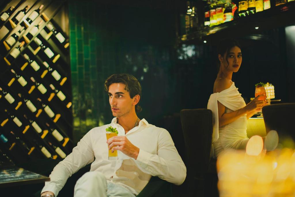 The Gravitique Hotel Khaosan - Resim 7