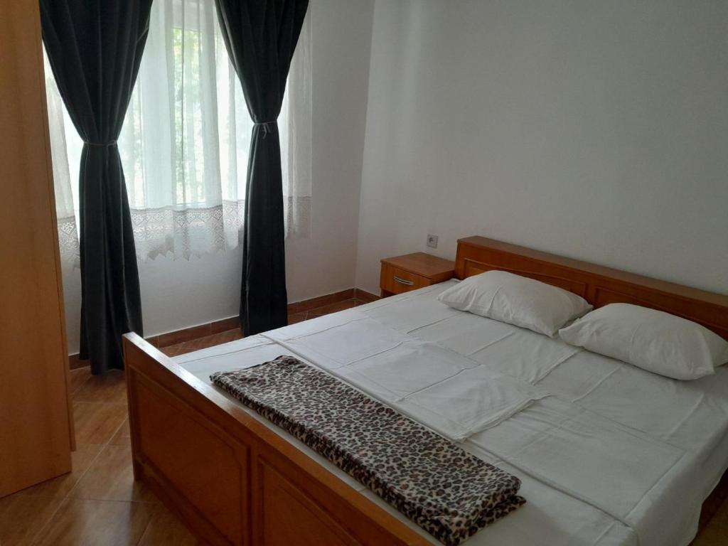 Gallery image of Lozova hladovina in Zgrada