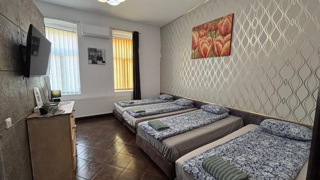 
One-Bedroom Family Apartment
