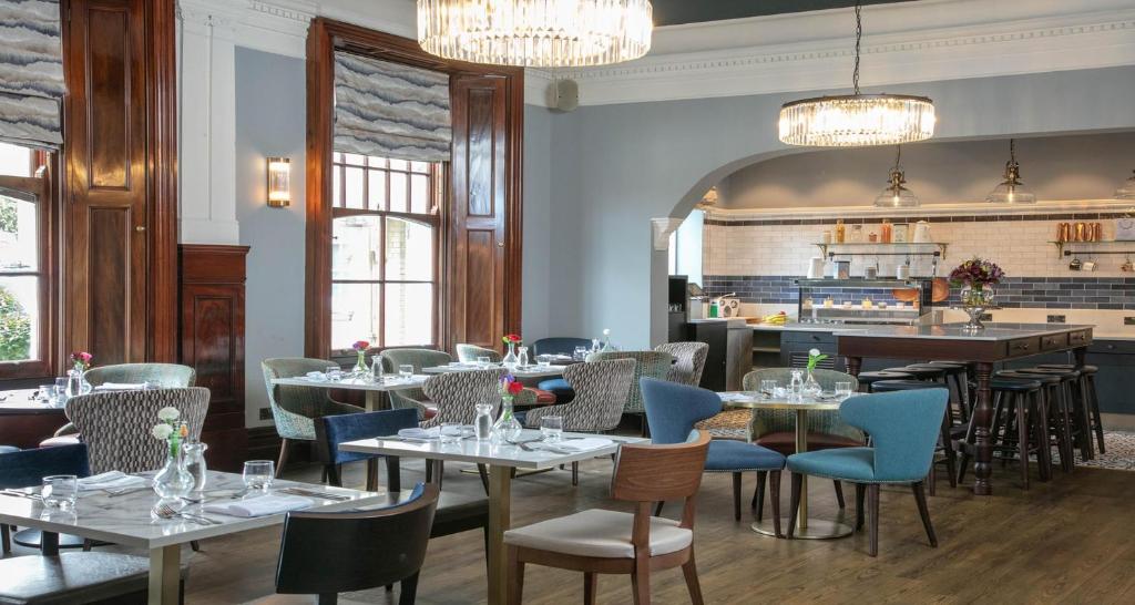 Best Western Chilworth Manor Hotel - Resim 3