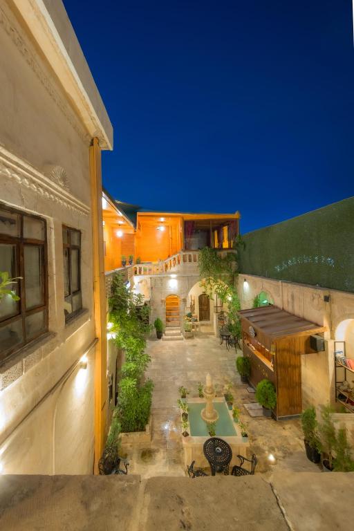 an aerial view of a house with a courtyard at KARAGÜL Hotel in Urfa