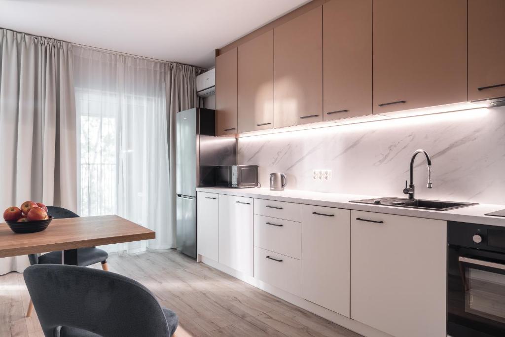 Symphony City Square Aparthotel by INA - Monolocale Deluxe