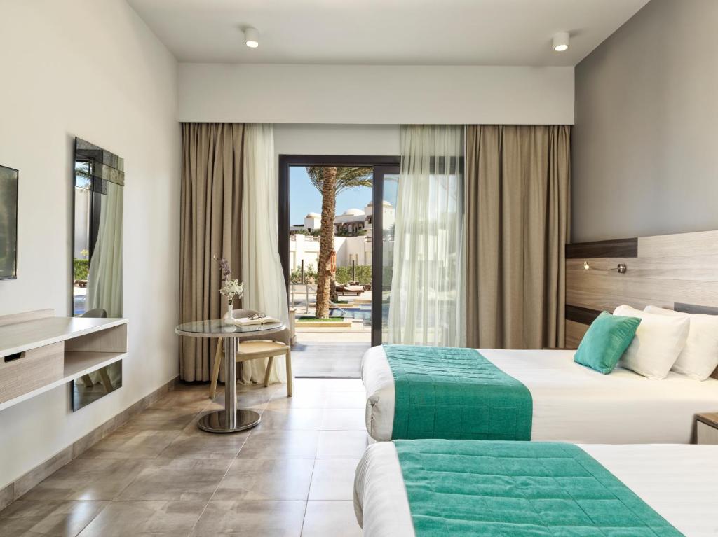 Ancient Sands Golf Resort and Residences - Deluxe Room