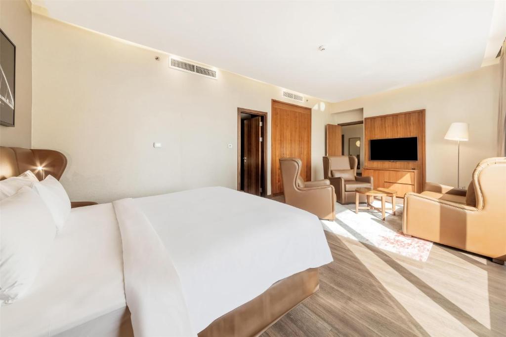 Radisson Blu Hotel, Dubai Canal View - Resim 34