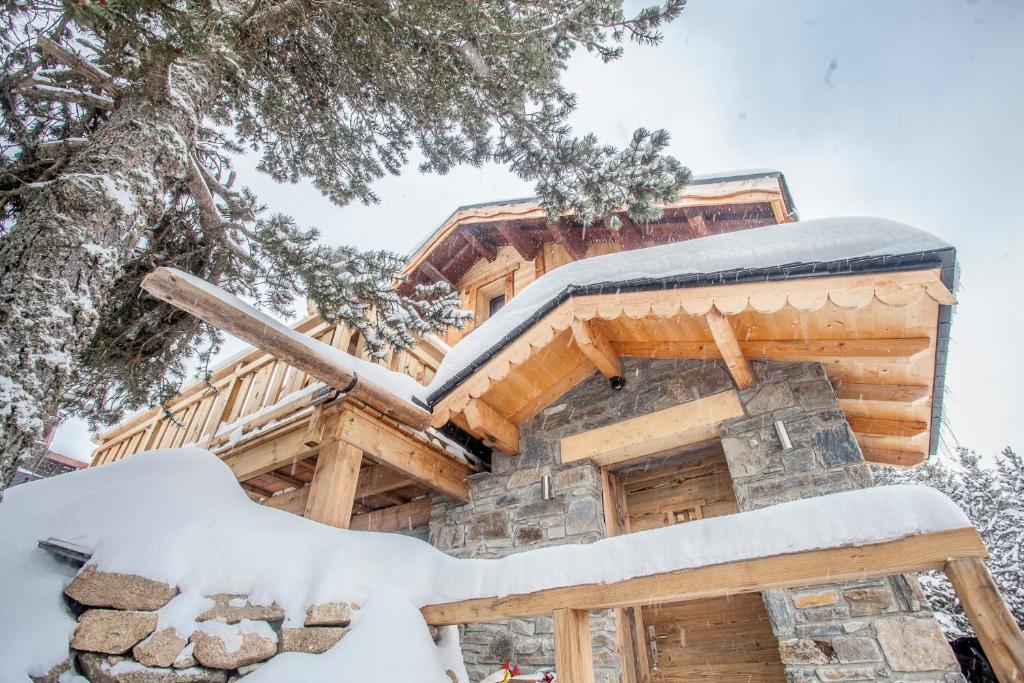 Chalets des Esquits vue panoramique pistes proches à pied v zimě
