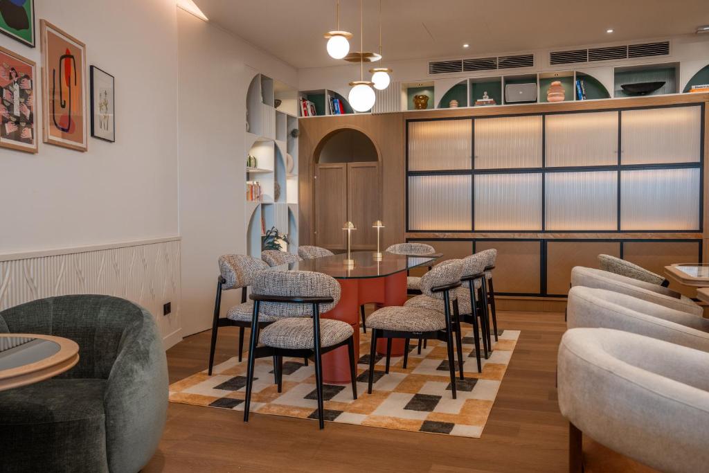 Via Antwerp - Resim 37